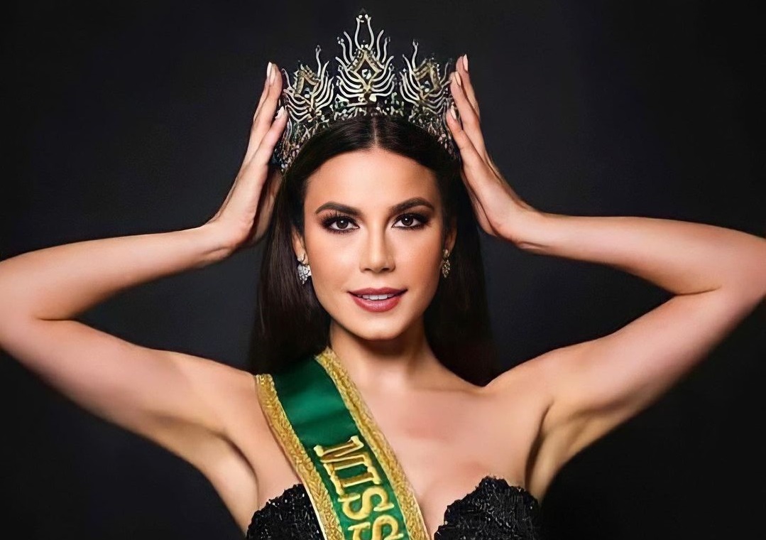 Brasileira fica em 2º lugar no Miss Universo mexicana vence