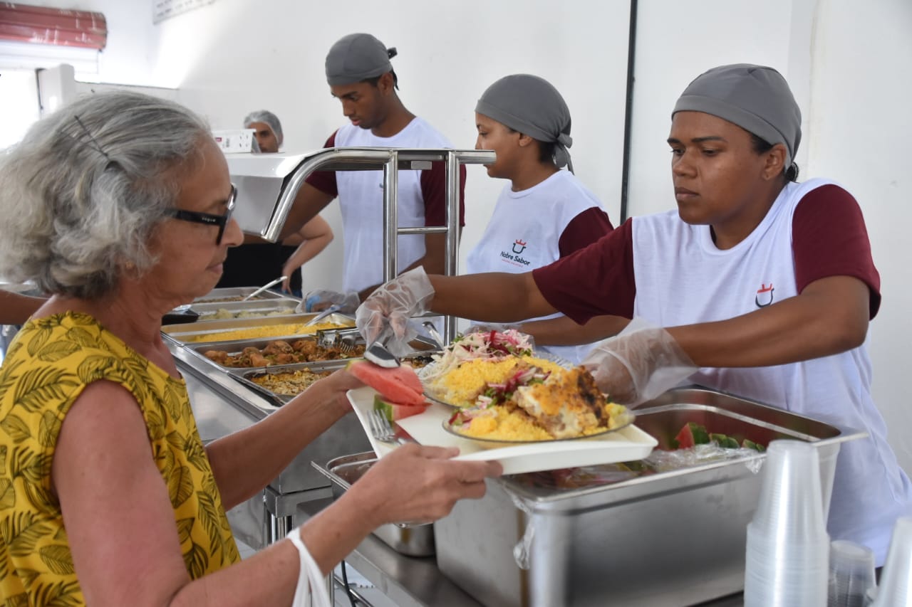 Prefeitura de São Gonçalo inaugura Restaurante Popular do Golandim