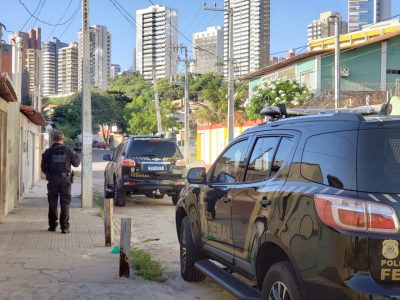 Segundo a PF, um dos suspeitos foi flagrado, no mês de fevereiro, recebendo cocaína do Estado do Acre. FOTO: CEDIDA PF