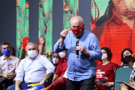 Lula discursa em Natal