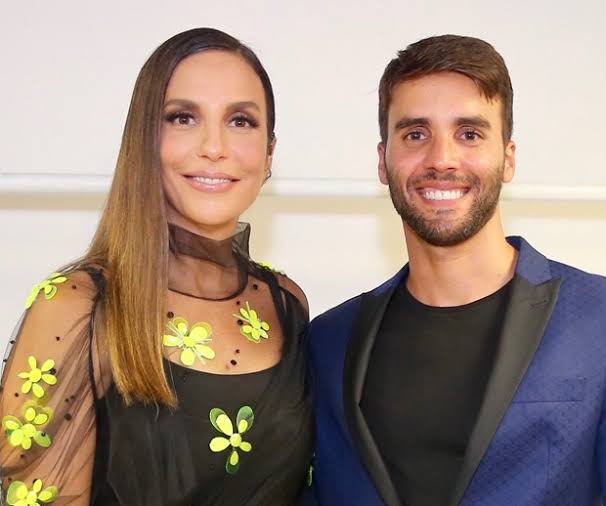 Marido de Ivete Sangalo apaga fotos com a cantora do Instagram