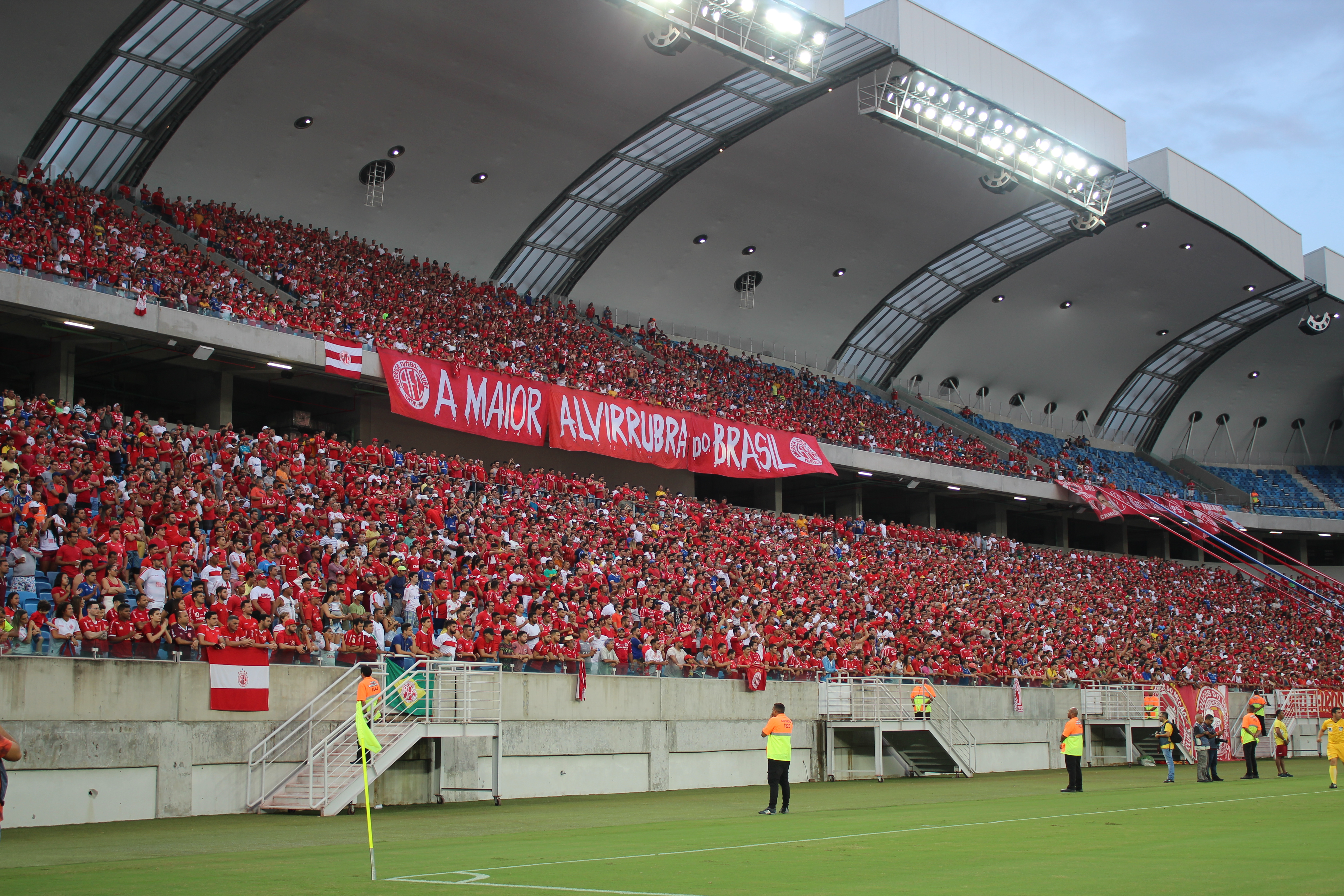 Torcida do América na Arena das Dunas