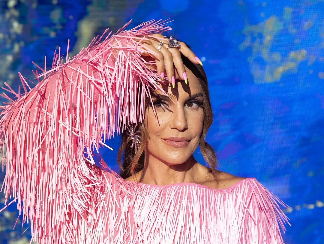 Ivete Sangalo fala sobre o especial que transmite a comemoração de