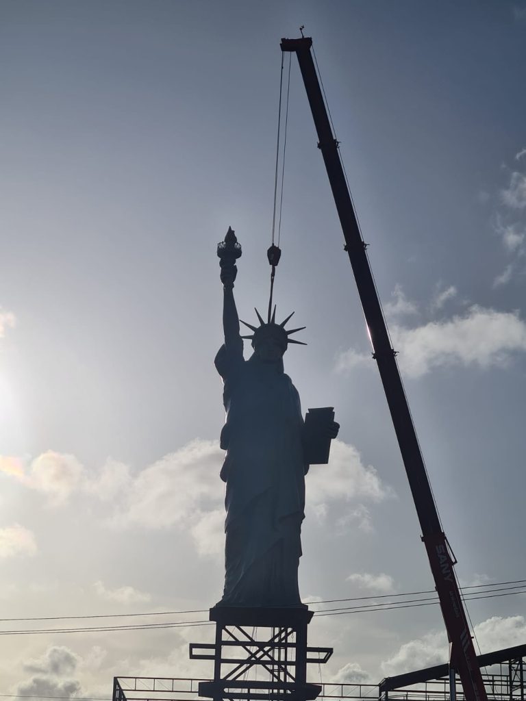Estátua da Liberdade Natal Havan