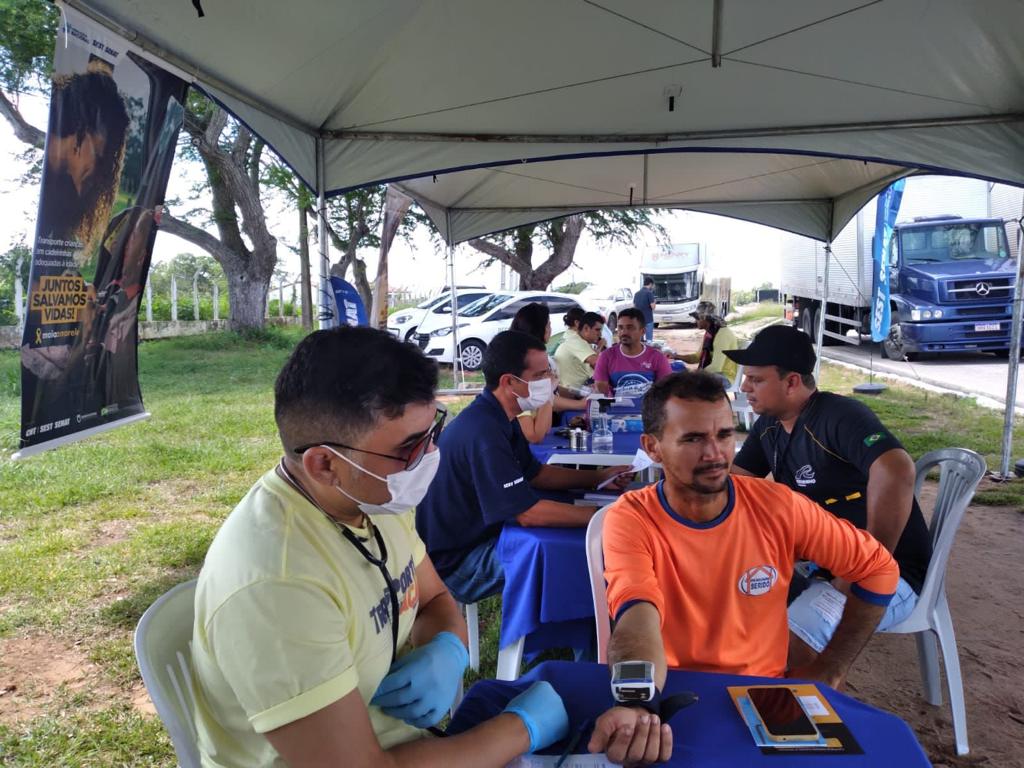 Neste ano, o Maio Amarelo destaca o poder de cada cidadão no cuidado com vidas no trânsito através da campanha “Juntos Salvamos Vidas” - Foto: Divulgação