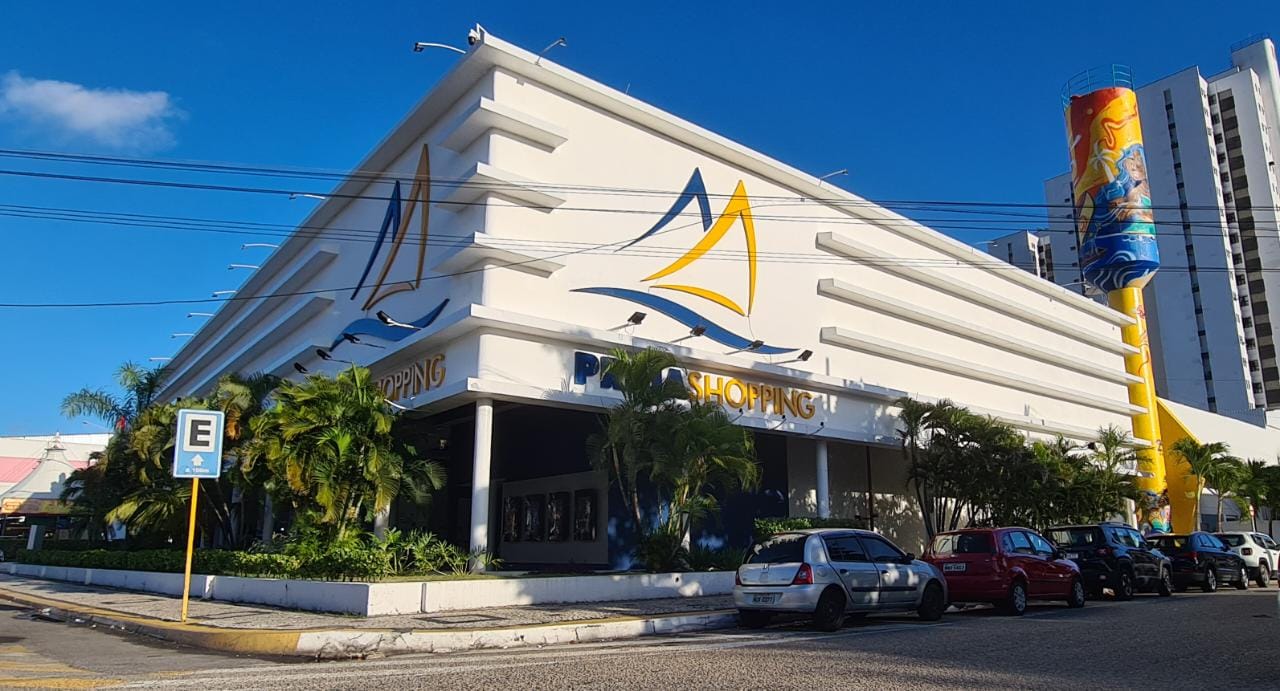 Praia Shopping celebra 25 anos e presenteia Natal com arte inspirada em ...