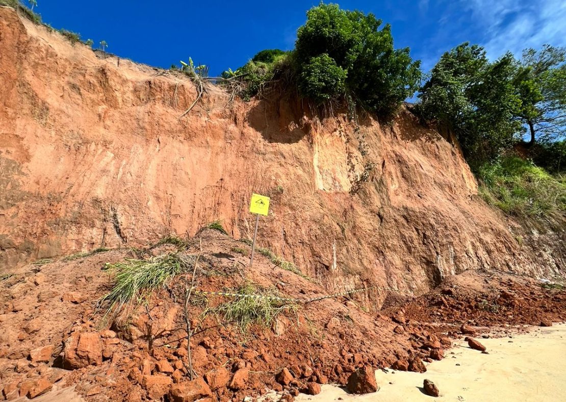 Falésia em Baía Formosa