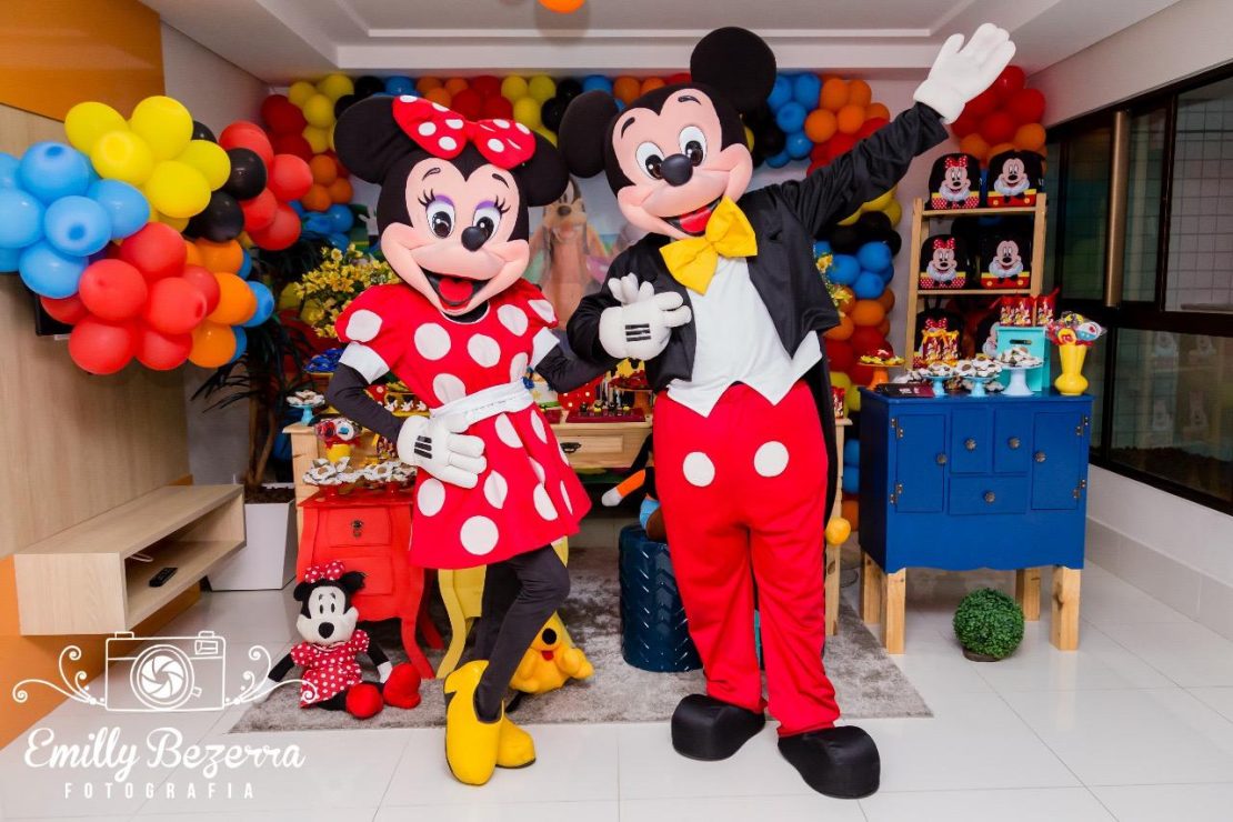 Domingo na Arena com Mickey e Minnie