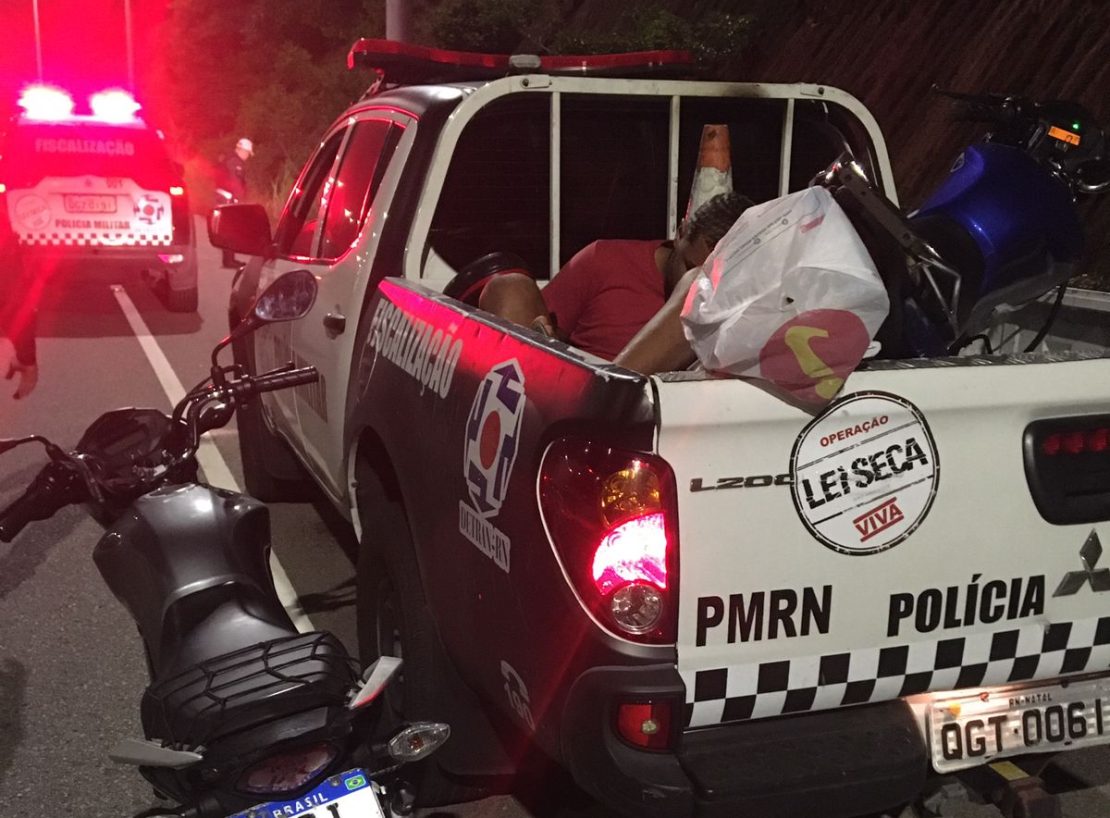 Lei Seca apreende motociclistas fazendo rolezinho