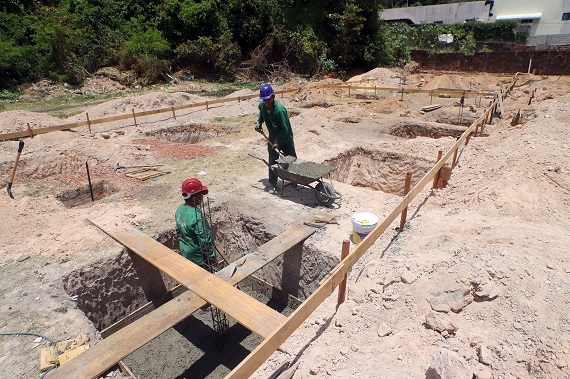 Obras do Residencial Mãe Luiza