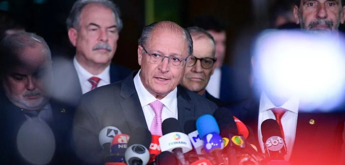 Alckmin confirma concursos públicos com 220 vagas para Inpi e Inmetro
