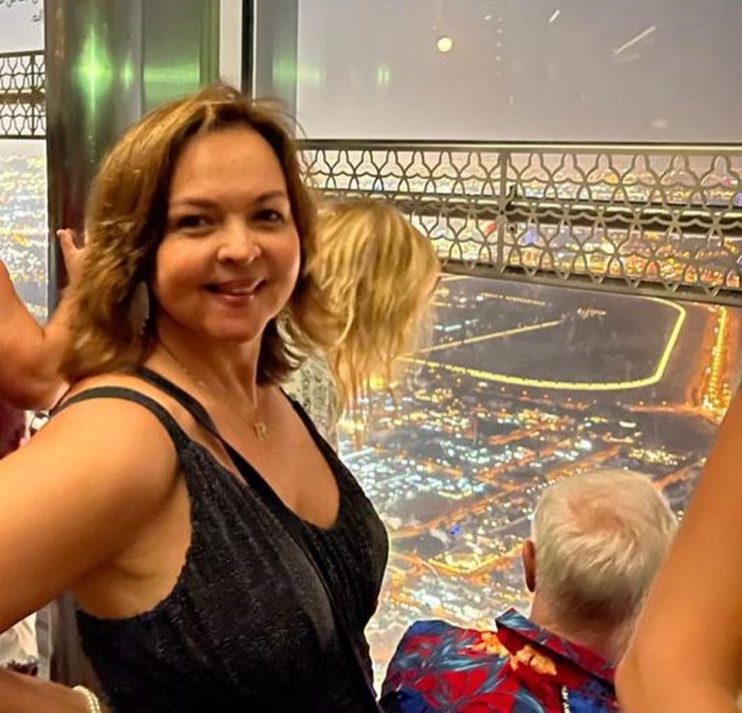 A maravilhosa Rafania Dantas no Burj Khalifa em Dubai - Foto: Reprodução