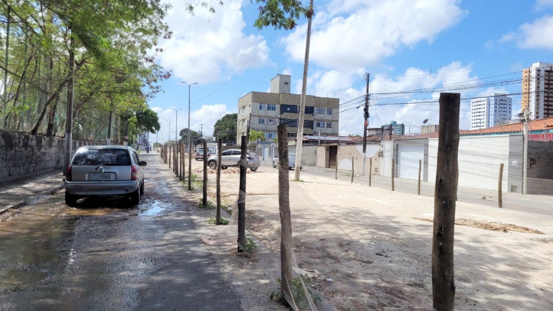 Obras na Jerônimo Câmara