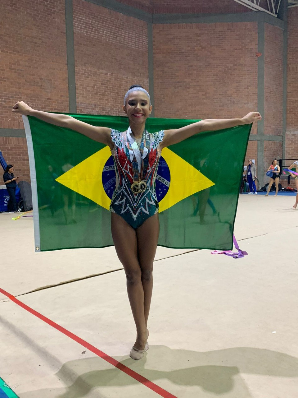 Ginastas do RJ conquistam Ouro no Troféu Sogipa de Ginástica Artística -  Recreio da Juventude