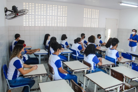 Adiamento do ano letivo em Natal atinge 57 mil estudantes. Foto: Manoel Barbosa/SME