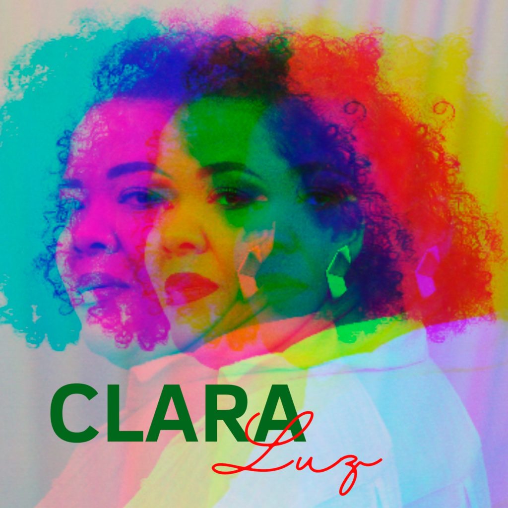 Clara Luz lança novo EP com referência oitentista