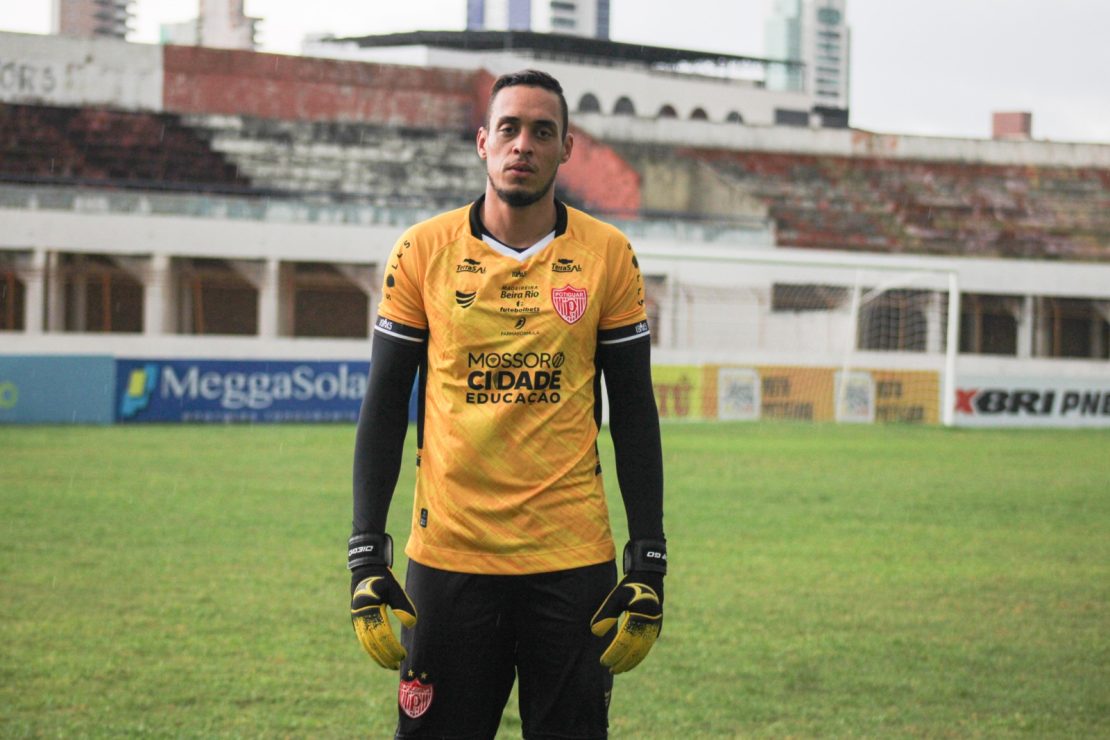 Diego Almeida, novo goleiro do Potiguar de Mossoró