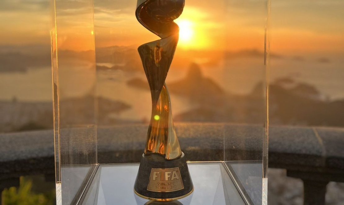 Futebol feminino: taça da Copa do Mundo é exibida no Corcovado, no Rio