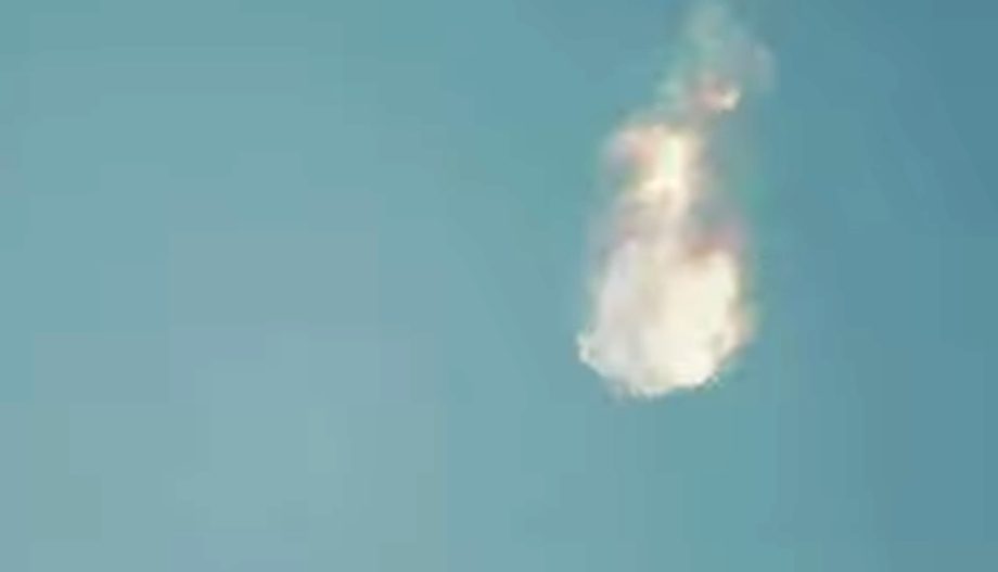 Foguete de Elon Musk explode a 29 km de altitude. Foto: Reprodução/Youtube