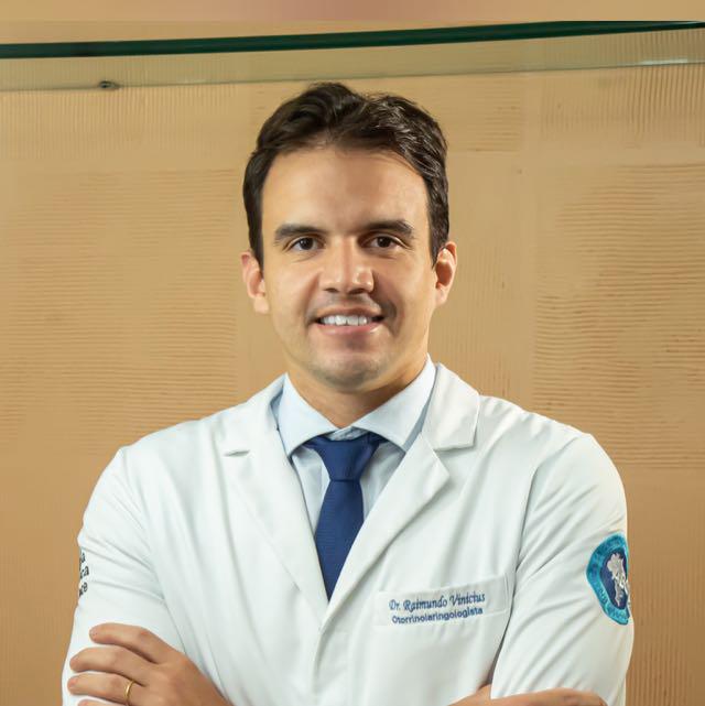 Médico otorrinolaringologista, Dr. Raimundo Vinícius