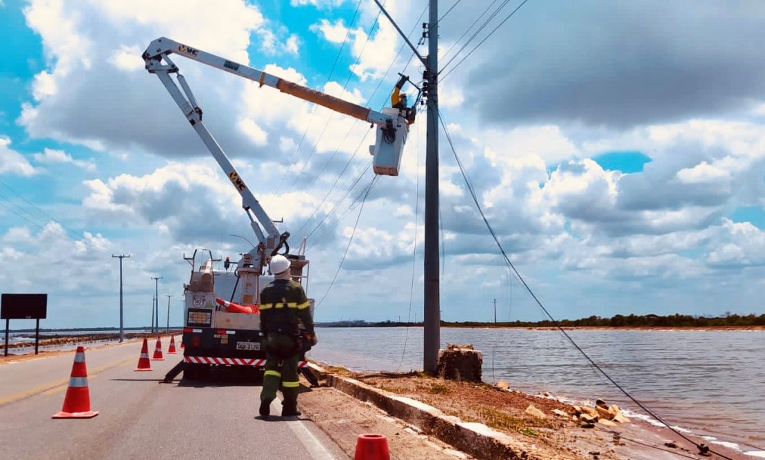 Cosern retira mais de 7 toneladas de cabos irregulares da rede do RN