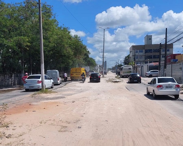 Problemas na Avenida Jerônimo Câmara se estendem há quase 10 anos. Foto: Divulgação