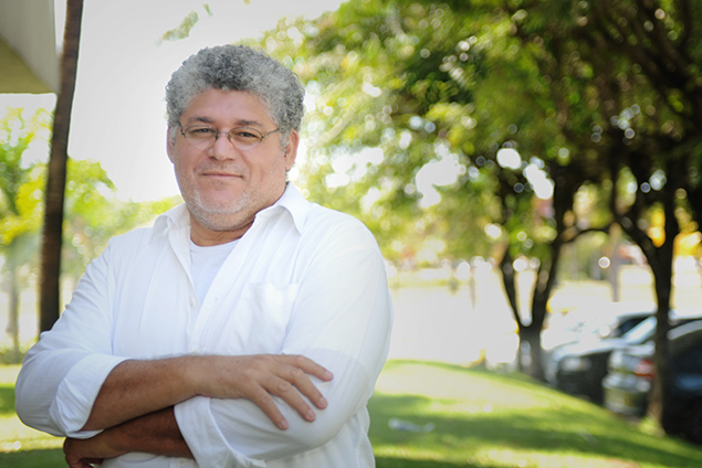 Jornalista e escritor Carlão de Souza estaria fazendo 64 anos se estivesse vivo. Foto: Elisa Elsie