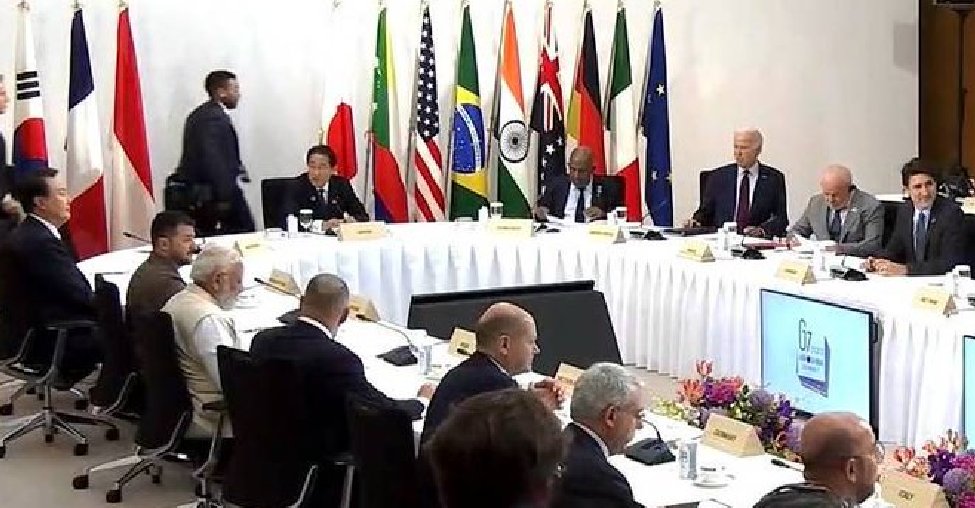Zelenski chega de surpresa e pressiona Lula por reunião no G-7
