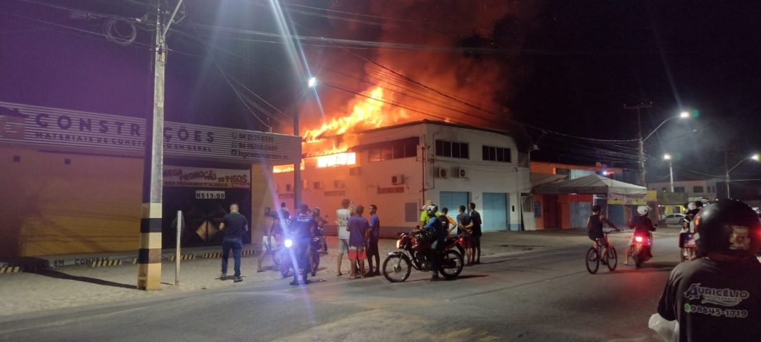 Incêndio em São Gonçalo do Amarante acontece exatamente dois meses após atentado. Foto: Reprodução/redes sociais
