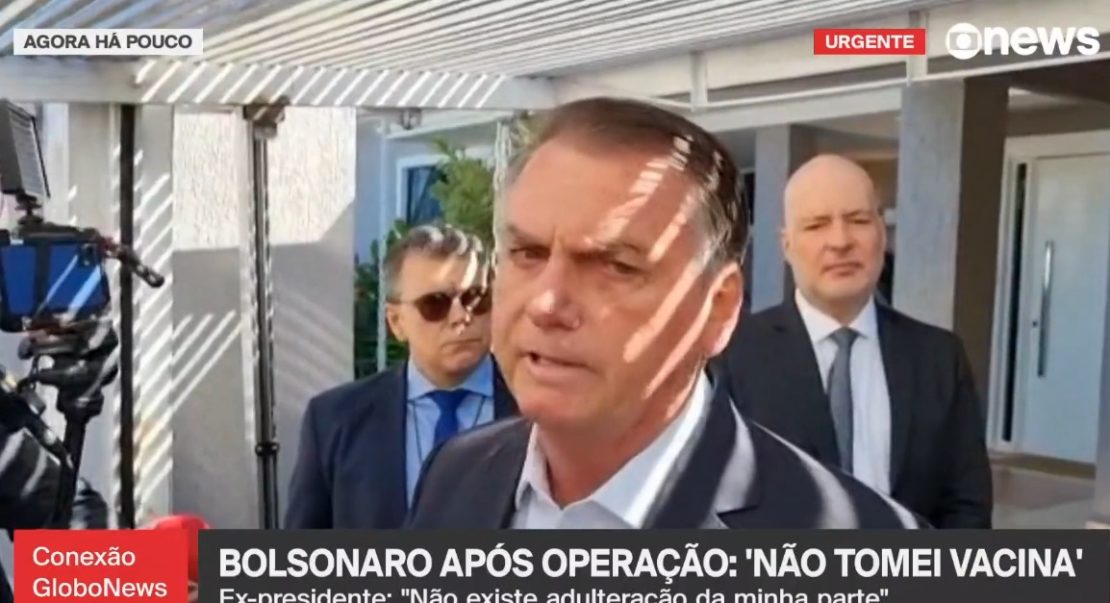 "Eu não tomei a vacina", diz Bolsonaro à GloboNews