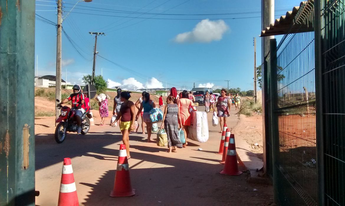 Maioria do STF é contrária à revista íntima em visitantes de presídios