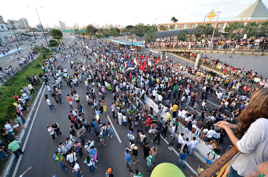 Concentração do maior protesto da história de Natal. Foto: Everton Dantas 