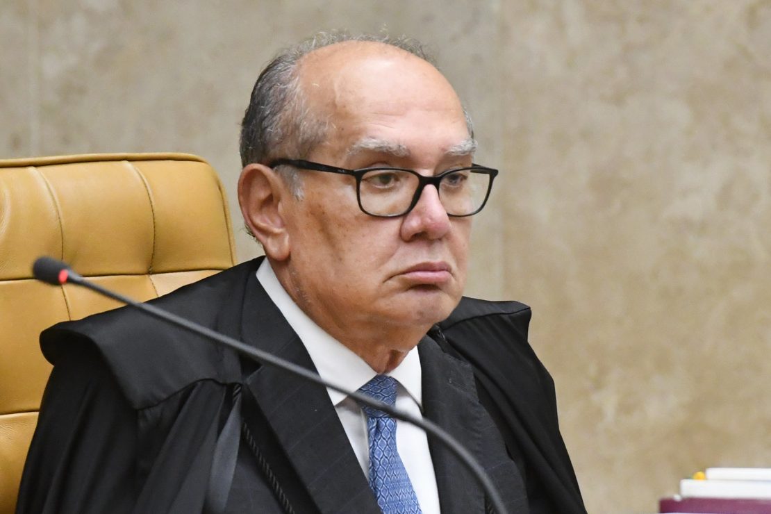 Gilmar Mendes anula arquivamento de ação contra Bolsonaro