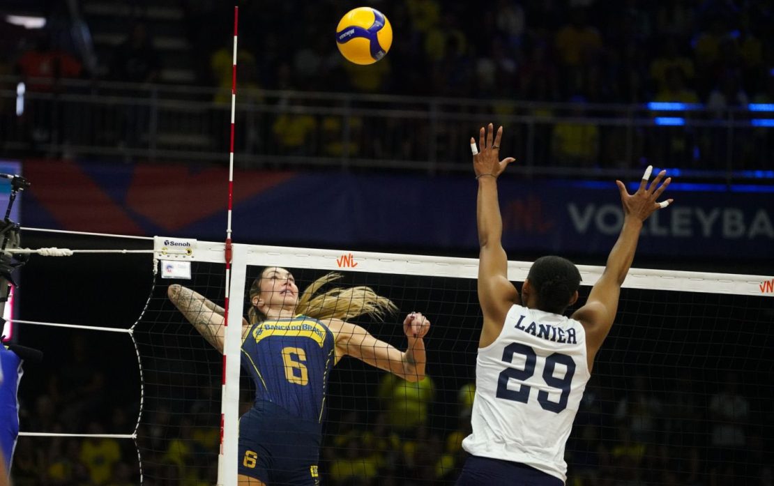 Brasil sofre 2º revés na Liga das Nações Feminina com derrota para EUA