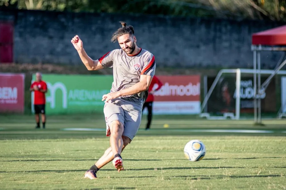 Léo Gamalho Agradece Apoio Após Passar Por Cirurgia De Câncer De Pele 