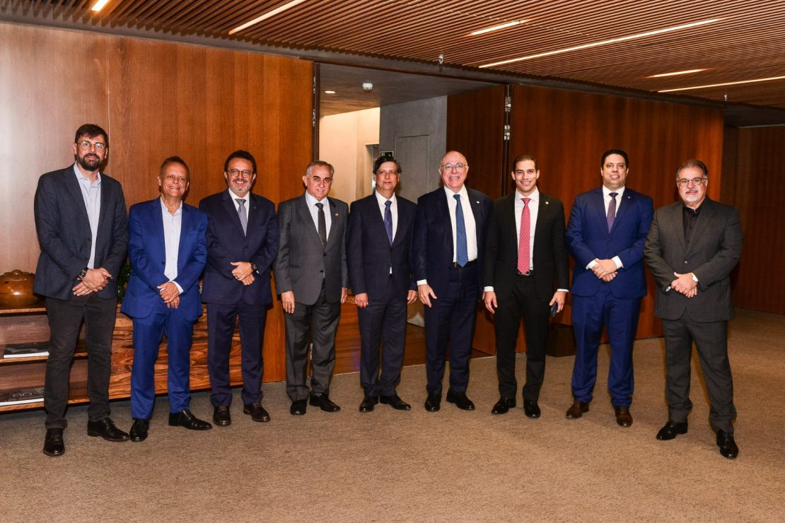 O empresário Edmilson Pereira de Assis se reuniu com parlamentares em um jantar em Brasília - Foto: Divulgação/Interfort