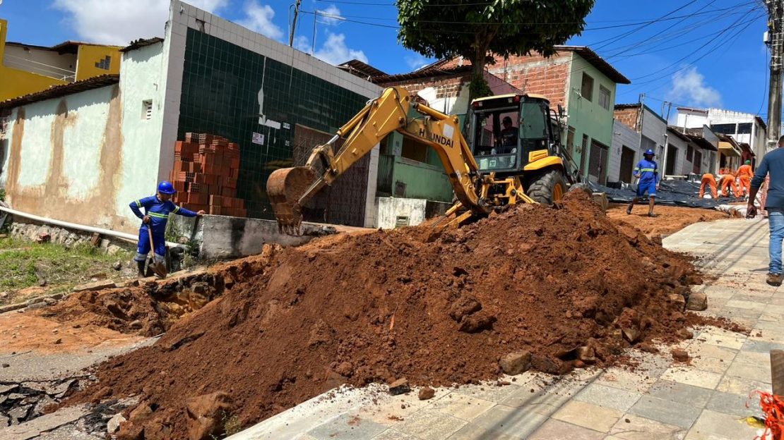 Caern realiza força tarefa para recuperação da rua Boa Vista