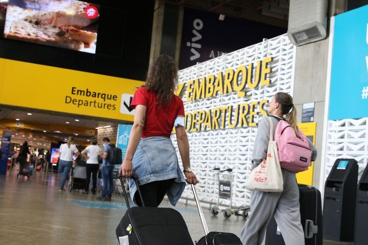 Aeroporto de Guarulhos deve ser o primeiro a ter as bagagens fotografadas. Foto: Rovena Rosa/Agência Brasil