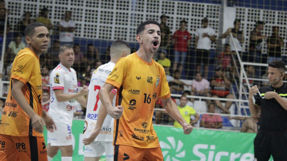 Apodi Futsal faz bonito e está na semifinal da Copa do Brasil