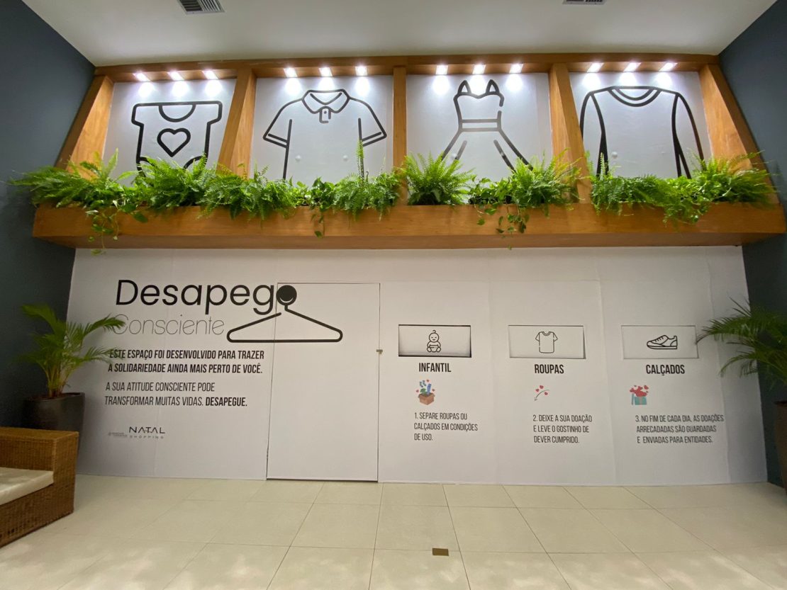 Shopping destina milhares de peças de roupas para projetos sociais