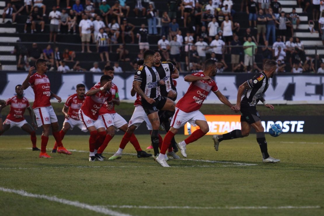 ABC perde para o CRB e permanece na lanterna. Foto: Rennê Carvalho/ABC F.C.