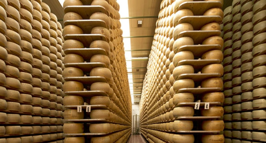 Produtor italiano morre esmagado por toneladas de queijos