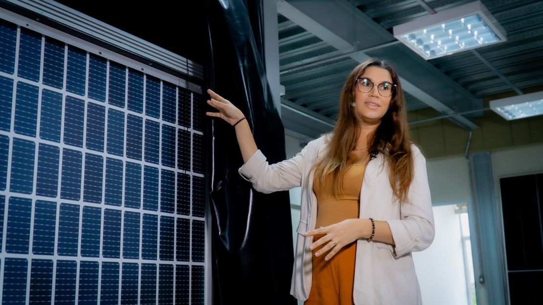 Samira Azevedo, pesquisadora líder do Laboratório de Energia Solar do ISI-ER - Foto: Divulgação/Senai RN 