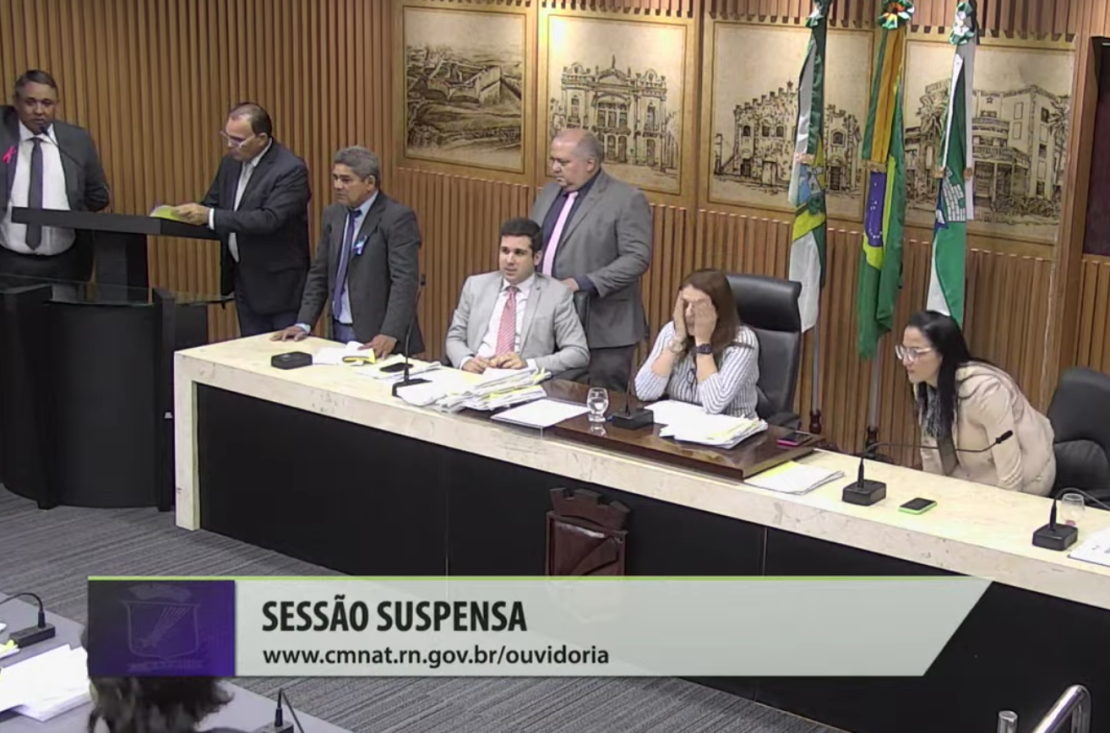 Vereador do PSDB usou a tribuna para denunciar suposta ameaça de morte feita por Robério Paulino. Foto: Reprodução Youtube