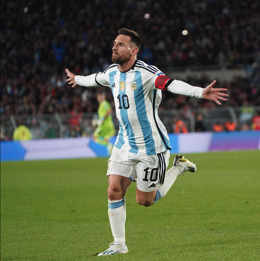 Messi alcança Maradona como argentino com mais jogos de Copa do Mundo