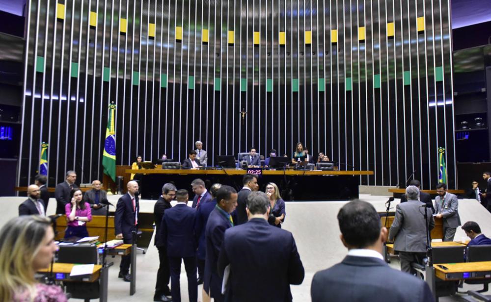 Ao menos 18 deputados que se elegeram prometendo compromisso com o Congresso já querem ser candidatos a prefeituras. Foto: Zeca Ribeiro/Agência Câmara 