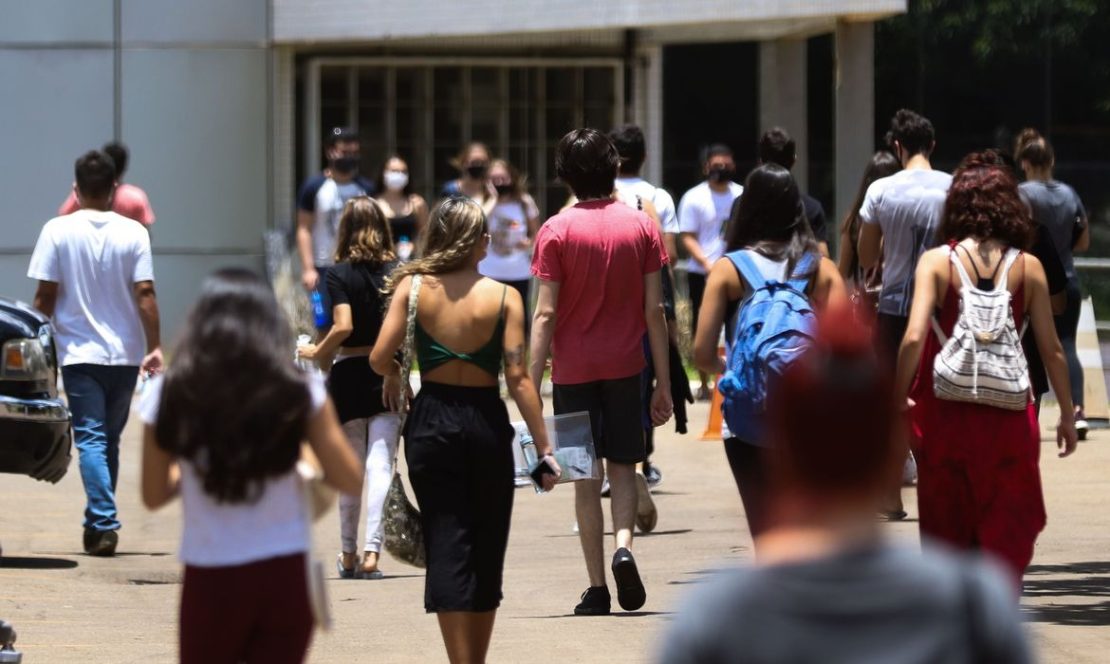 O Inep recomenda levar o cartão nos dias do Enem, que será realizado em 5 e 12 de novembro. Foto: Marcello Casal JR./Agência Brasil 