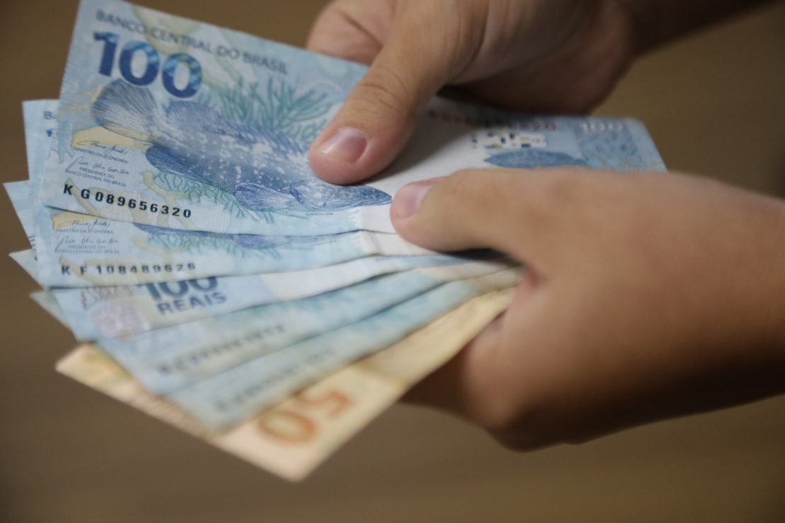 Governo do RN antecipou o salário integral de janeiro para quem ganha até R$ 4 mil bruto. Foto: Sandro Menezes/GovRN 