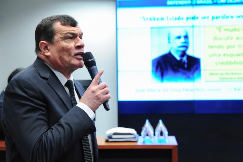 Ministro da Defesa, Paulo Sérgio Nogueira, defendeu aprimoramento das urnas. Foto: Billy Boss/Câmara dos Deputados