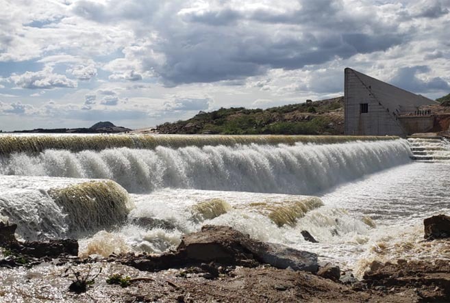 Águas da Barragem de Oiticica estão ajudando na recarga da Armando Ribeiro Gonçalves, maior reservatório do RN. Foto: Reprodução